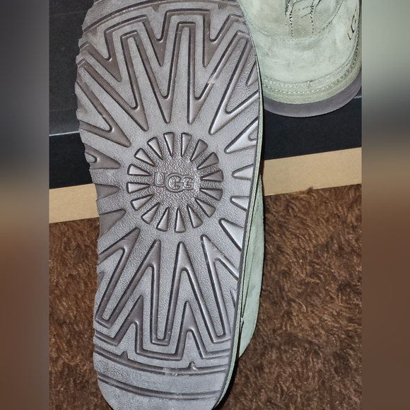 UGG Men Neumel Suede Boots NIB - Picture 5 of 9